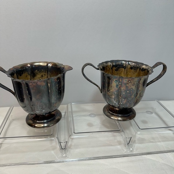 I gave Early American International Company Sugar And Cream Set Silver Plated - Picture 7 of 8